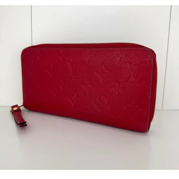 Louis Vuitton  Monogram Wallet - Picture 6 of 16